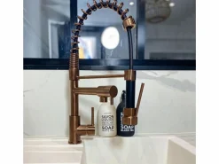Big Pro Mezclador de fregadero con rociador móvil cobre cepillado < Essebagno