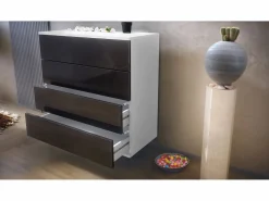 Armario De Entrada * Conjunto de armario Vladon Hollywood, que consta de 1 cómoda con 4 cajones, 1 espejo y 1 juego de paneles de pared, mate/ de alto brillo. Blanco