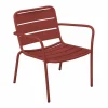 MYLIA Colección Rouge Passion | Sillón bajo de jardín apilable de metal - MIRMANDE de
